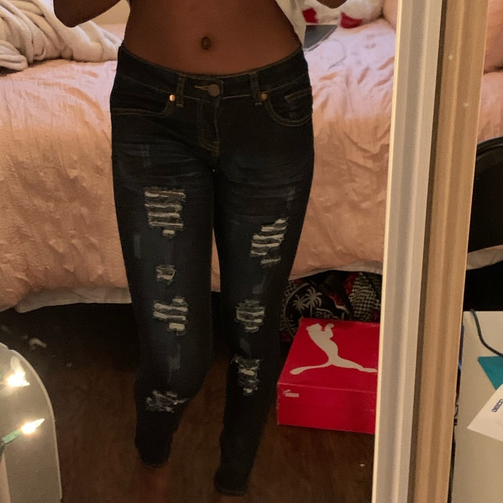 ripped jeans !